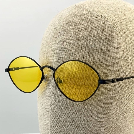 Желтые солнечные очки