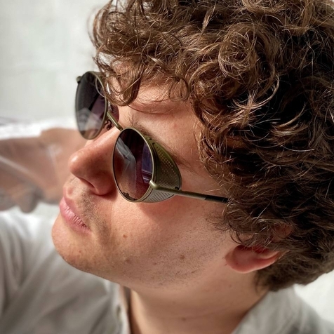 Солнцезащитные мужские очки с боковыми шорами