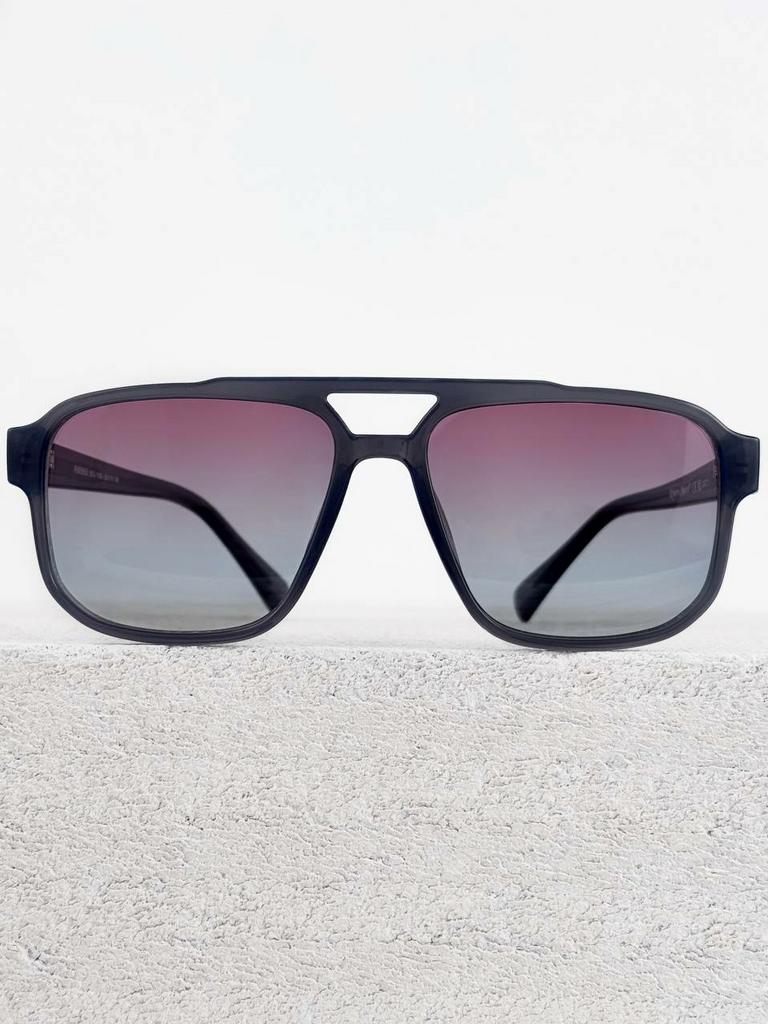 Солнцезащитные очки авиаторы 2025