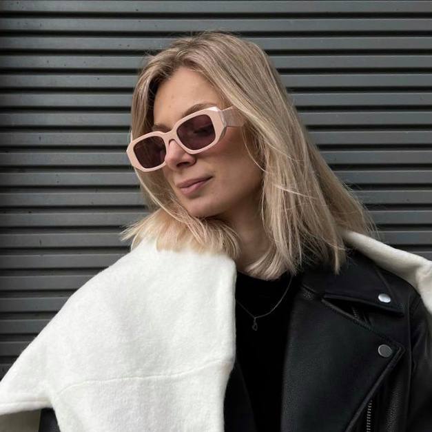 Светлые солнцезащитные очки