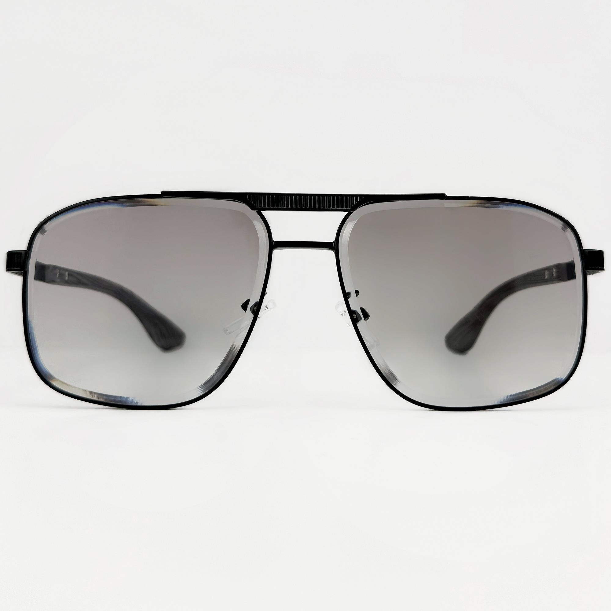 Солнцезащитные очки со светлыми линзами