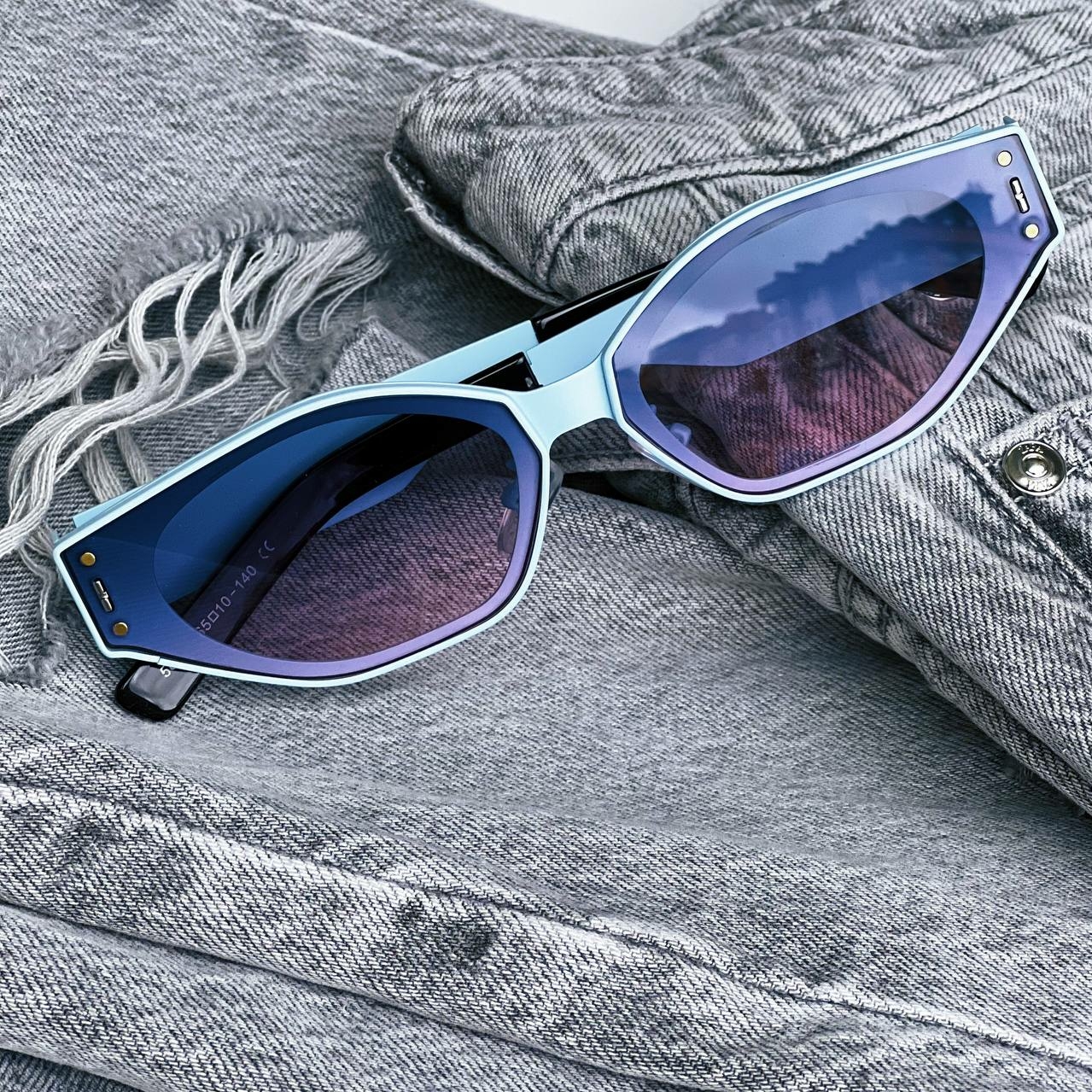 Женские голубые очки