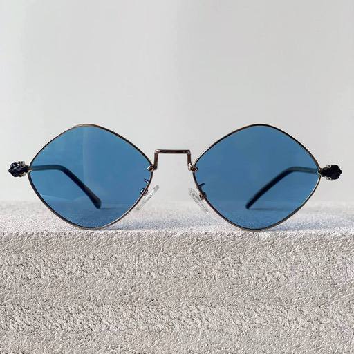 Солнцезащитные очки с голубыми стеклами