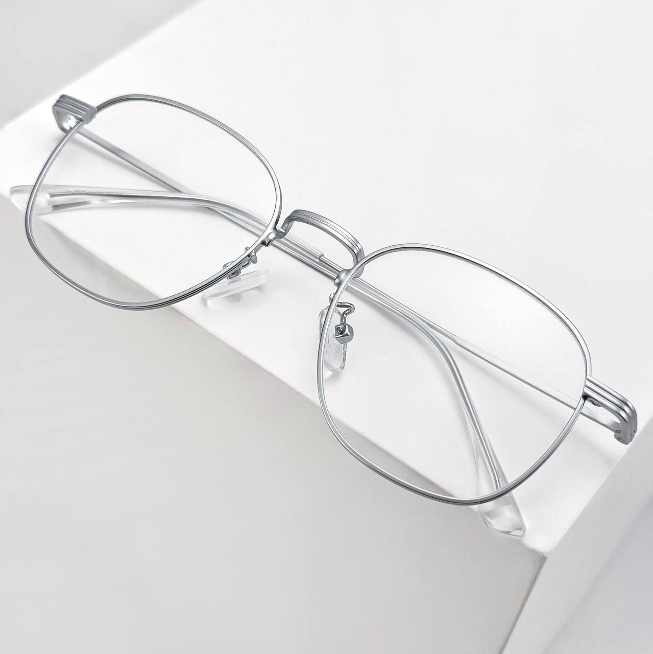 Стильные круглые имиджевые очки