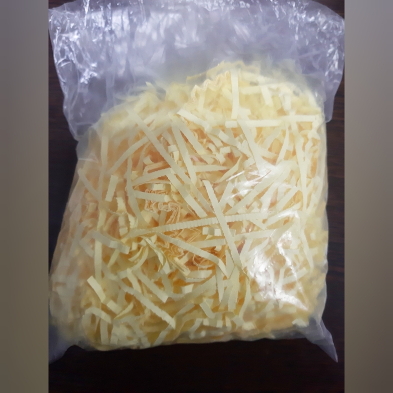 Наполнитель бумажный д подарков 50 гр жел