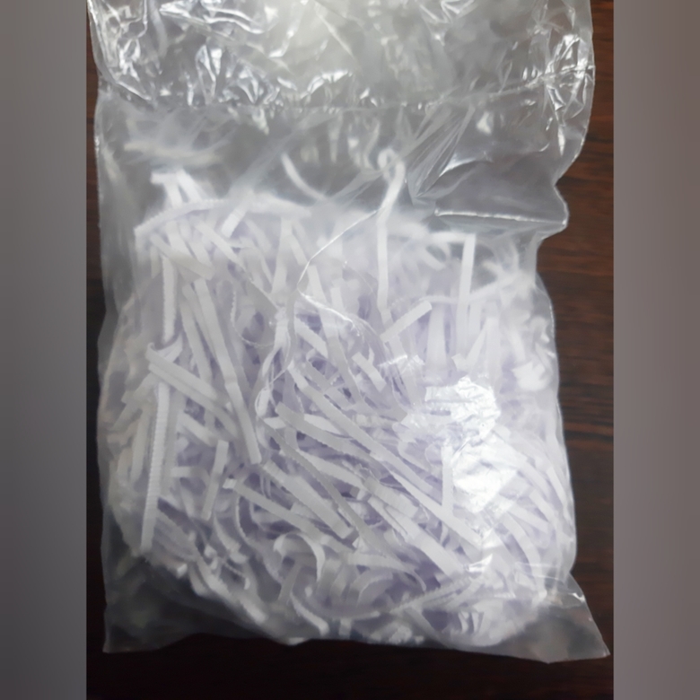 Наполнитель бумажный д подарков 50 гр бел