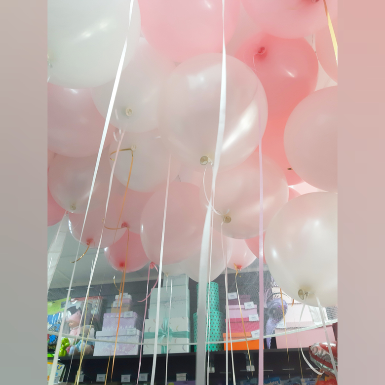 25 шаров на потолок