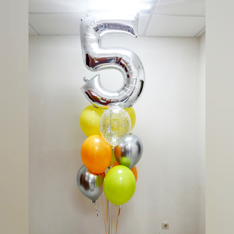 Букет Цифра и 9 шаров на грузе