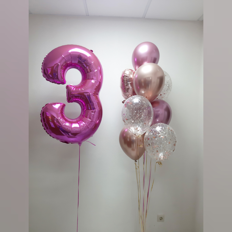 Цифра 3 и букет