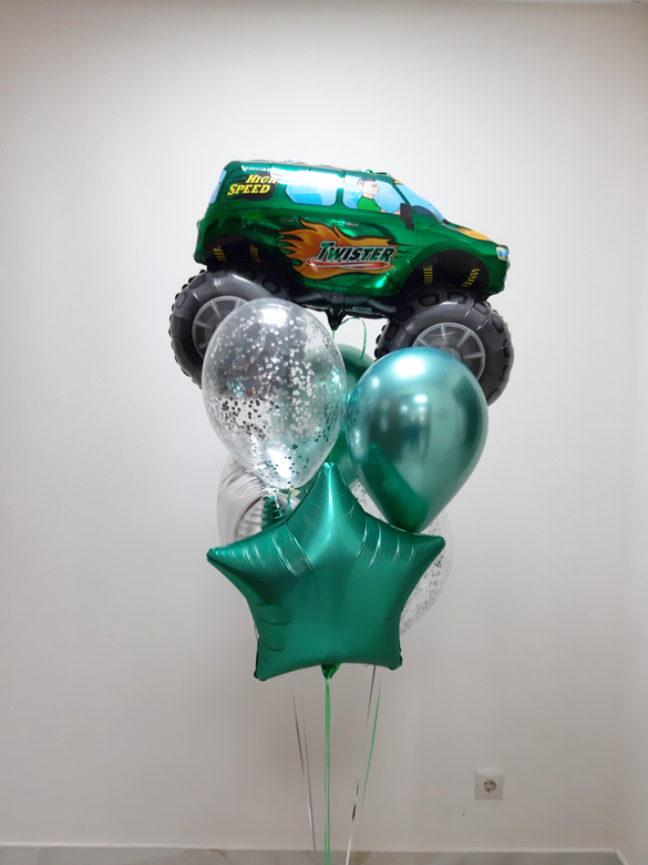 Букет с машинкой