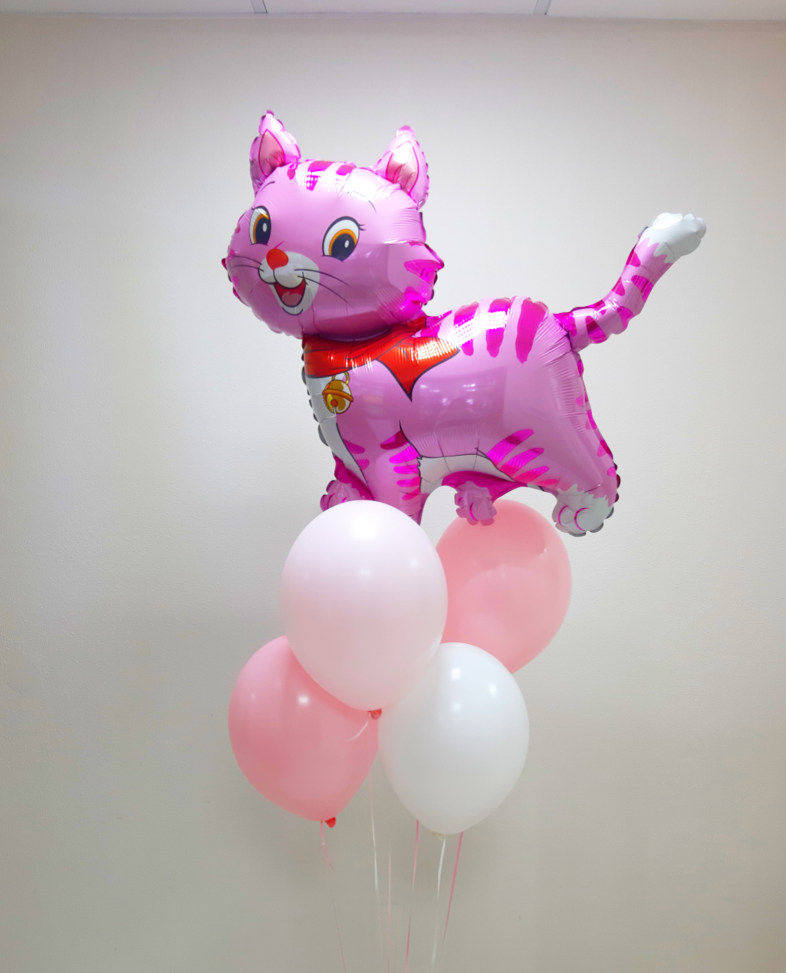 Букет с кошечкой