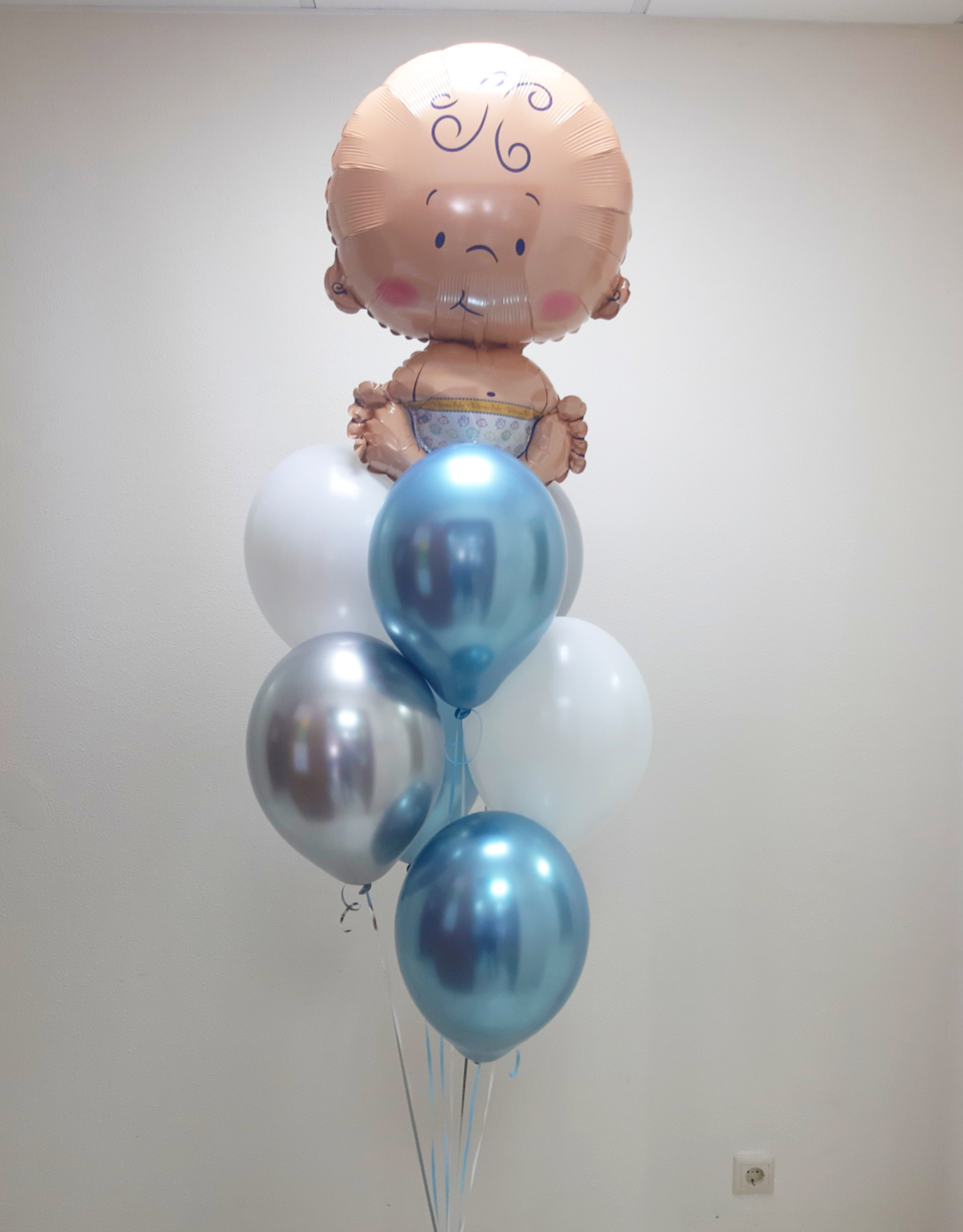 Малыш на выписку