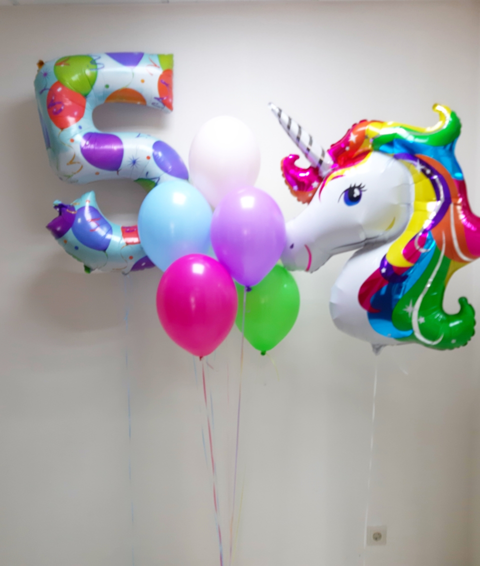 Цифра ,Единорог и букет