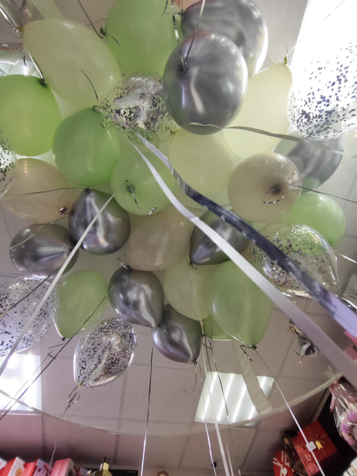 30 шаров под потолок