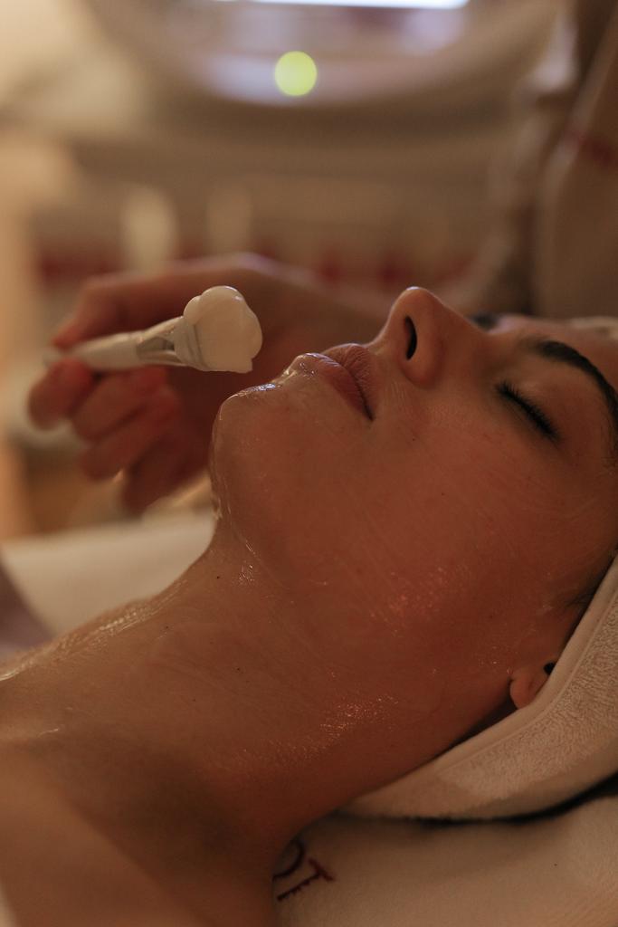 EQUILIBRE PURETE (глубокое очищение и мультисенсорная себорегуляция)