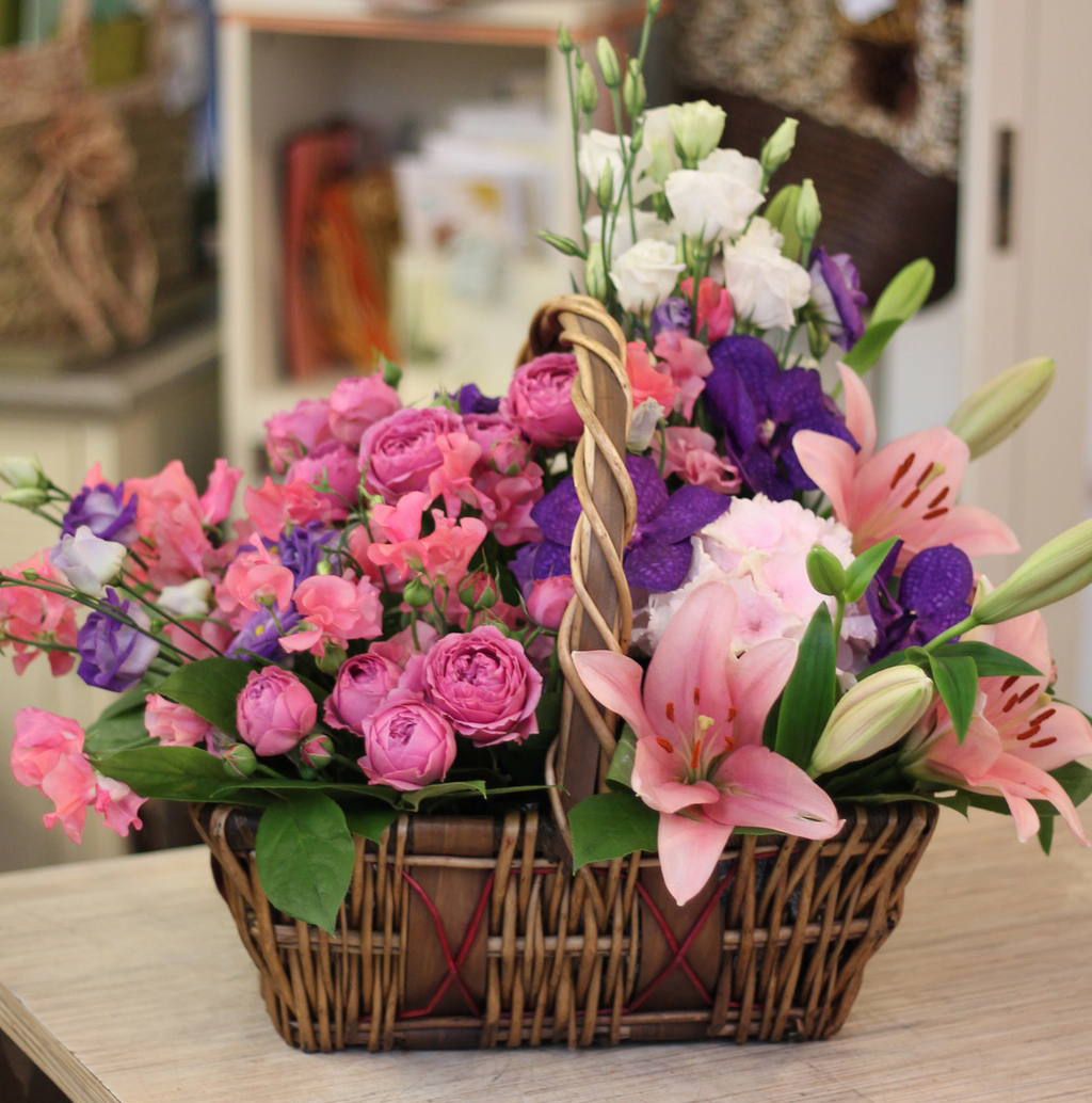 Корзинка с лилией №68