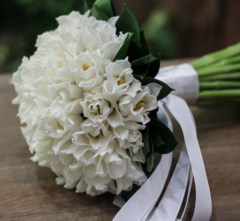 Свадебный букет из тюльпанов