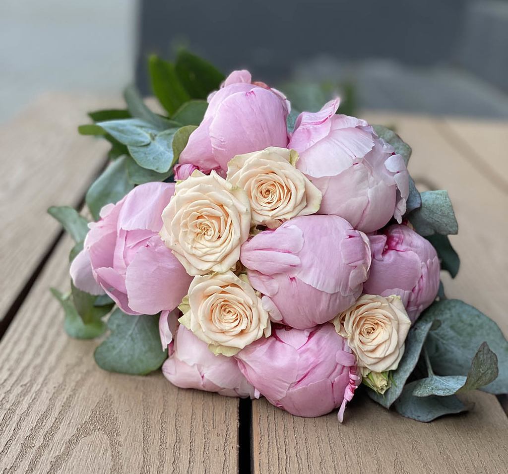 Свадебный из пионов