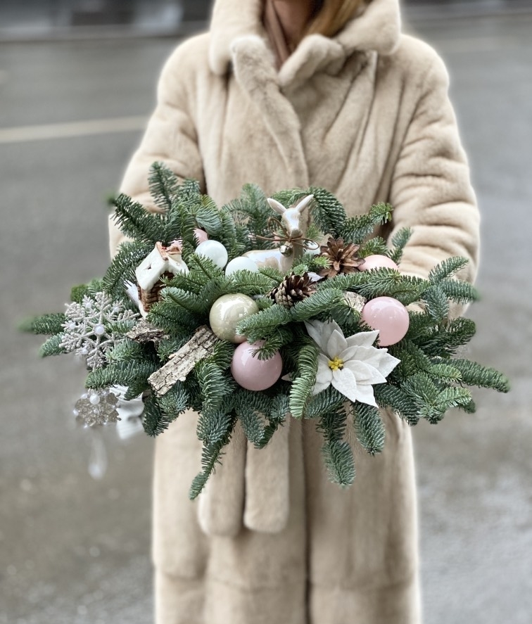 Олененок на опушке №508