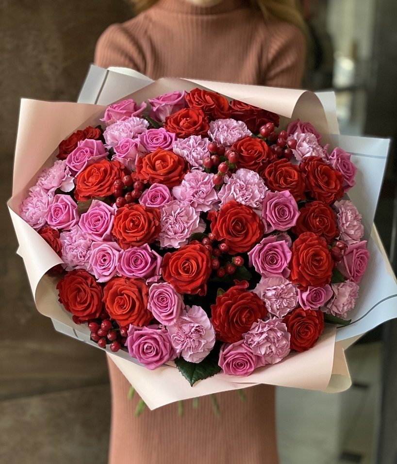 Розовые и красные розы №602