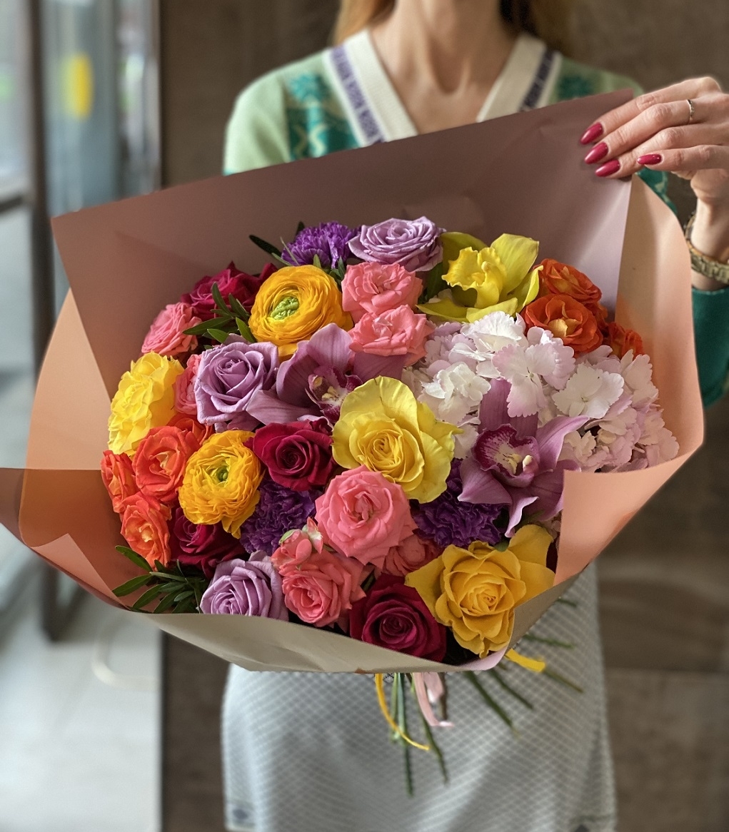 Стильный букет цветов № 612