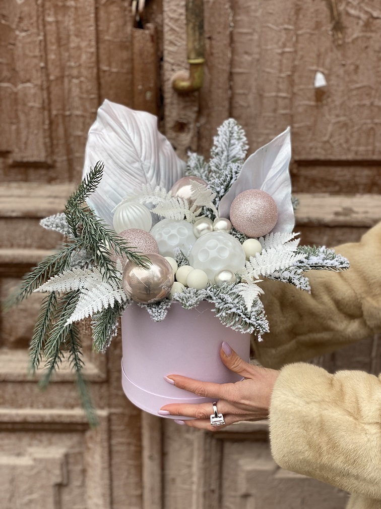 Снежная Лаванда №689