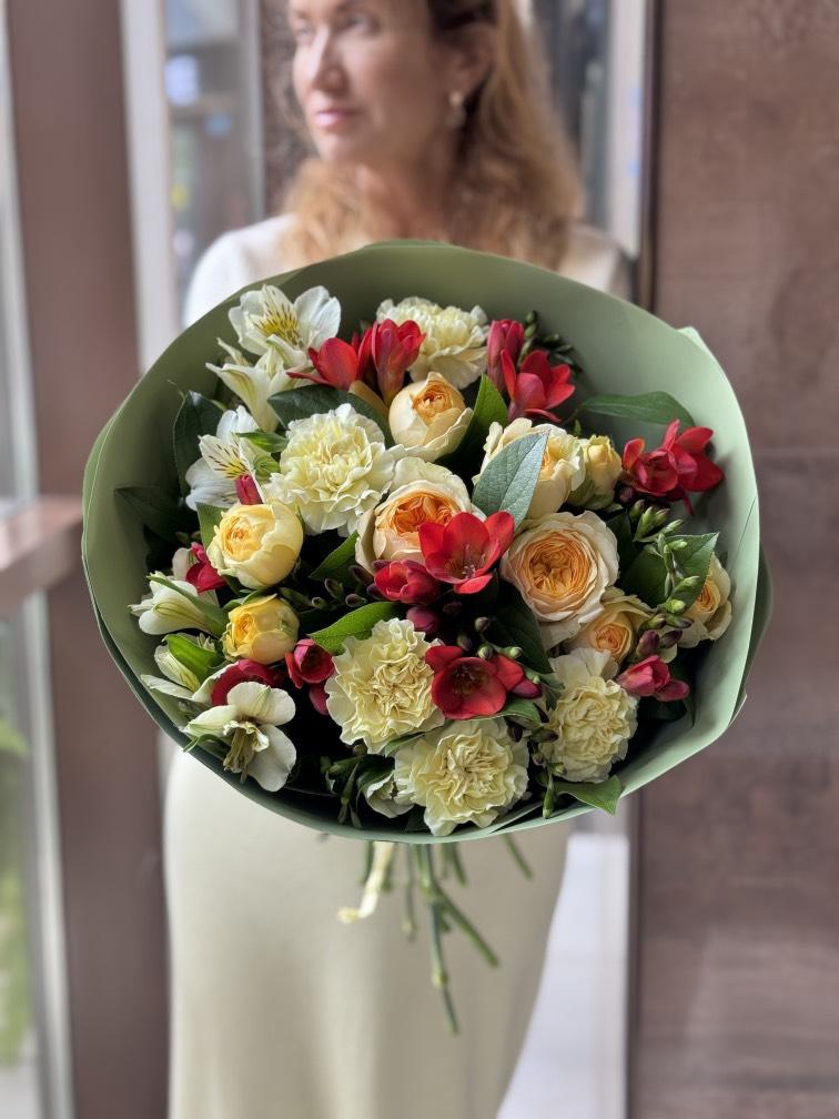 Рассвет из фрезий №797