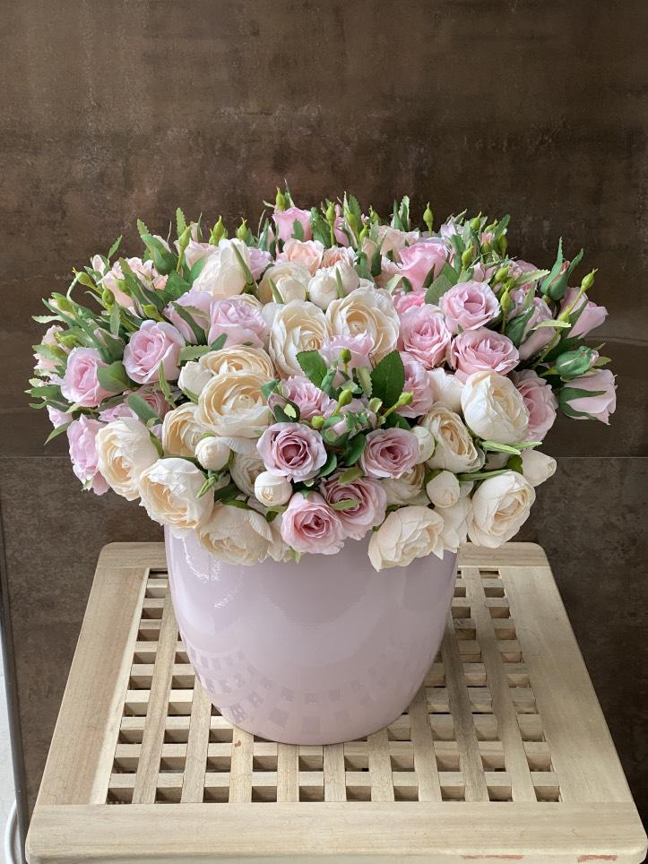 Искусственные пионовидные розы в керамике №828