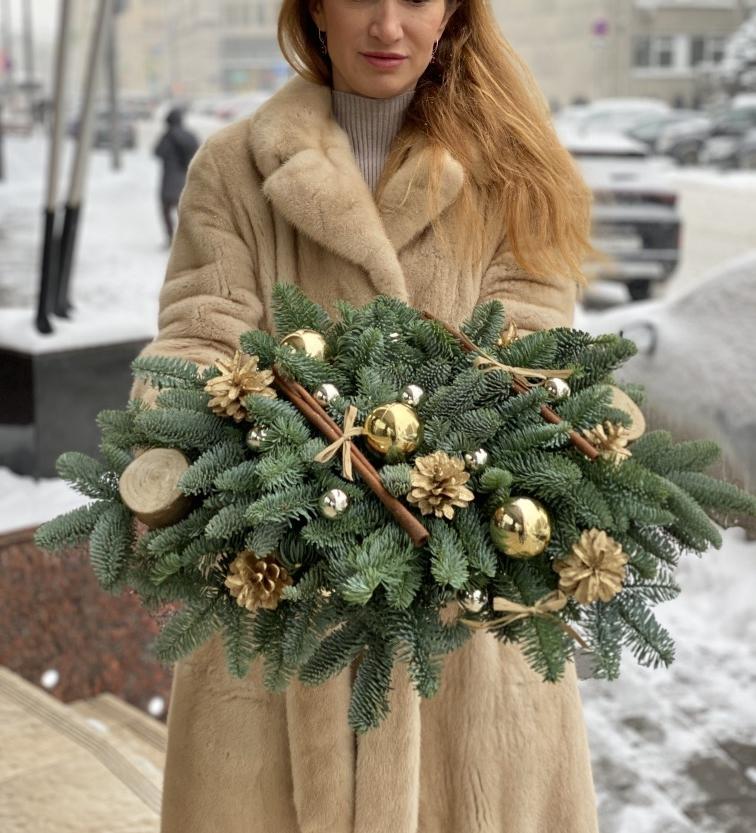 Натуральная еловая 35-40 см круглая №964