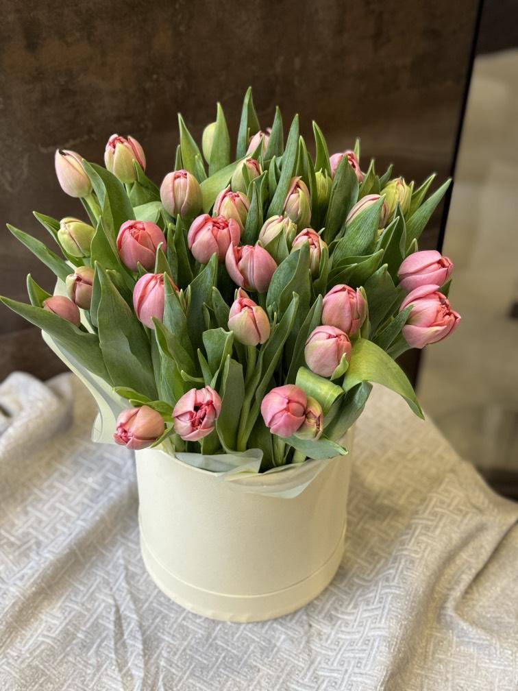 Тюльпаны розовые в коробке №1188