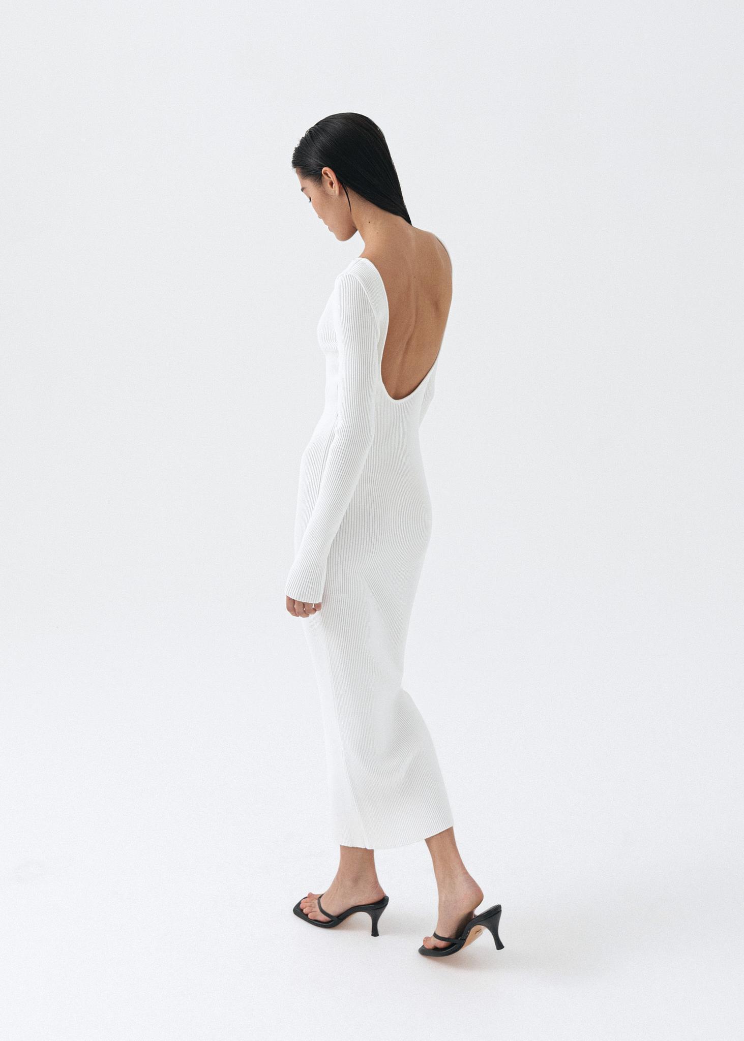 SOLD OUT > Open back knitted dress Buy from e-shop
