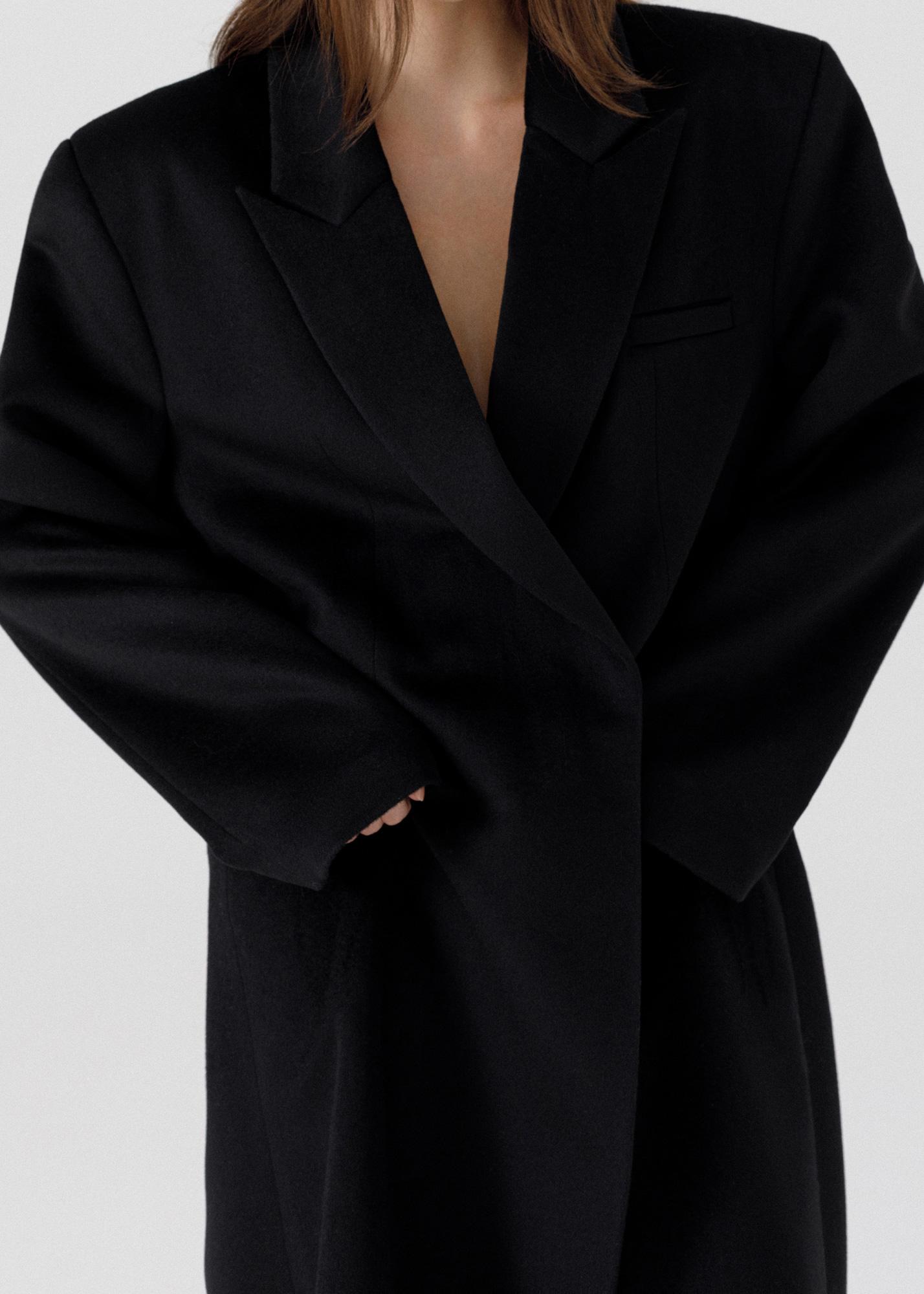 Outerwear > 100% wool maxi coat Buy from e-shop Outerwear > 100% wool maxi coat Buy from e-shop