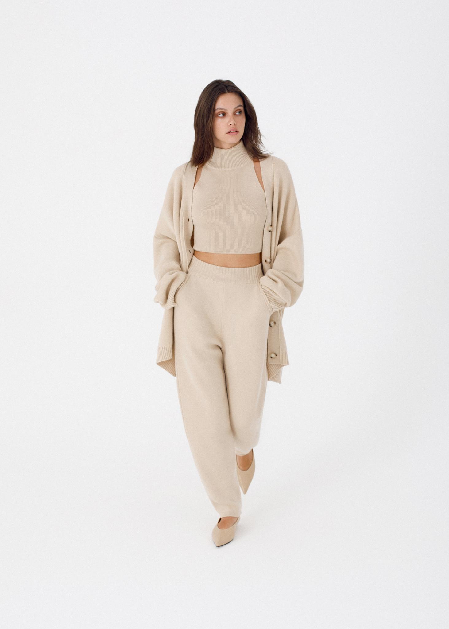 SOLD OUT > Merino wool knit set: cardigan, top and pants Buy from