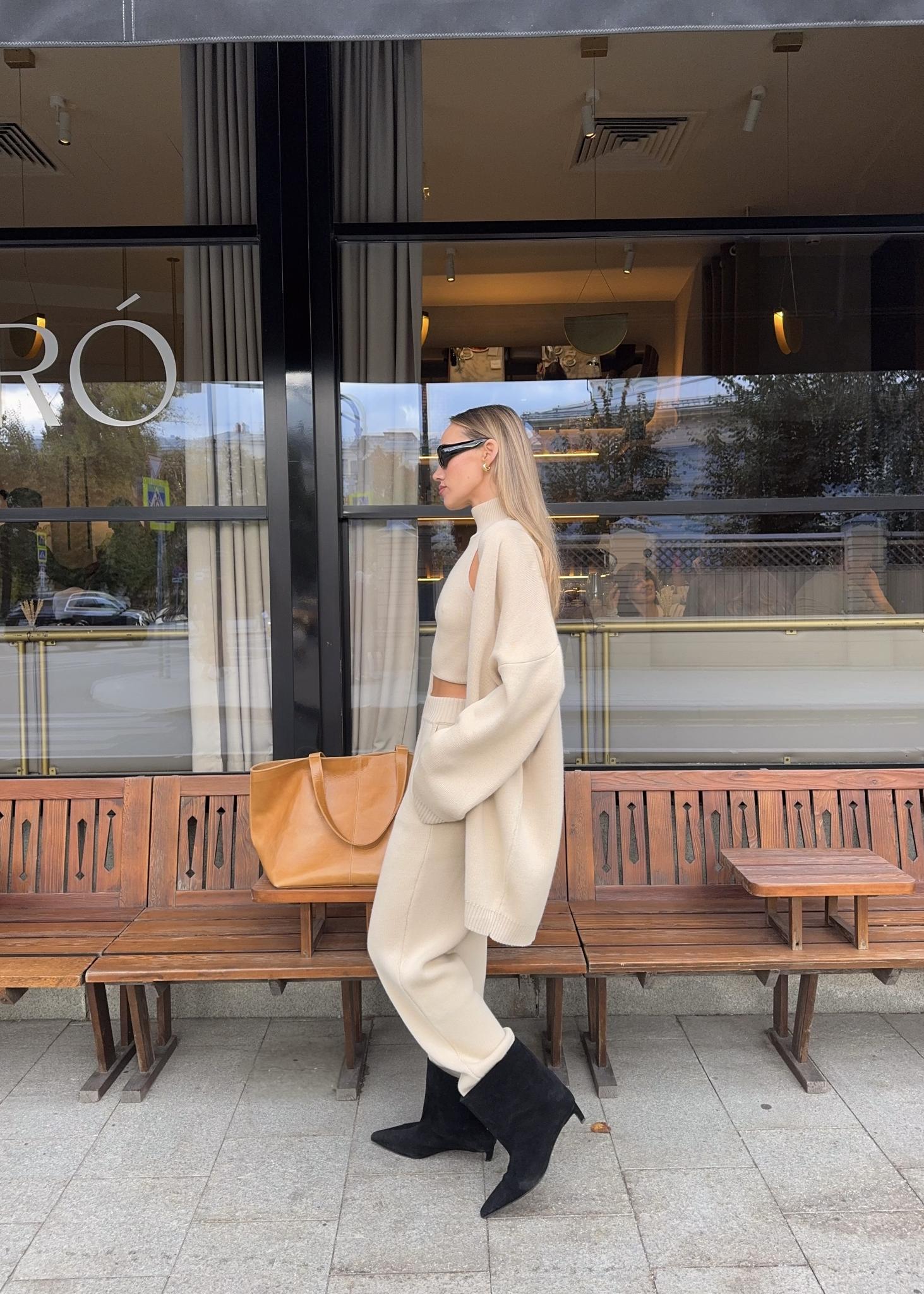 SOLD OUT > Merino wool knit set: cardigan, top and pants Buy from