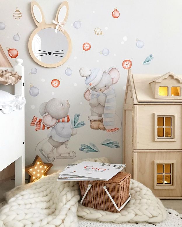 Наклейка на стену "Мышата"