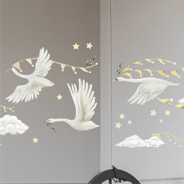 Наклейка на стену "ГУСИ-ЛЕБЕДИ"