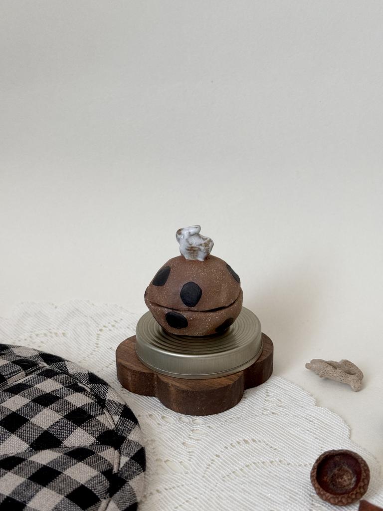 шкатулочка в горох с зайчиком