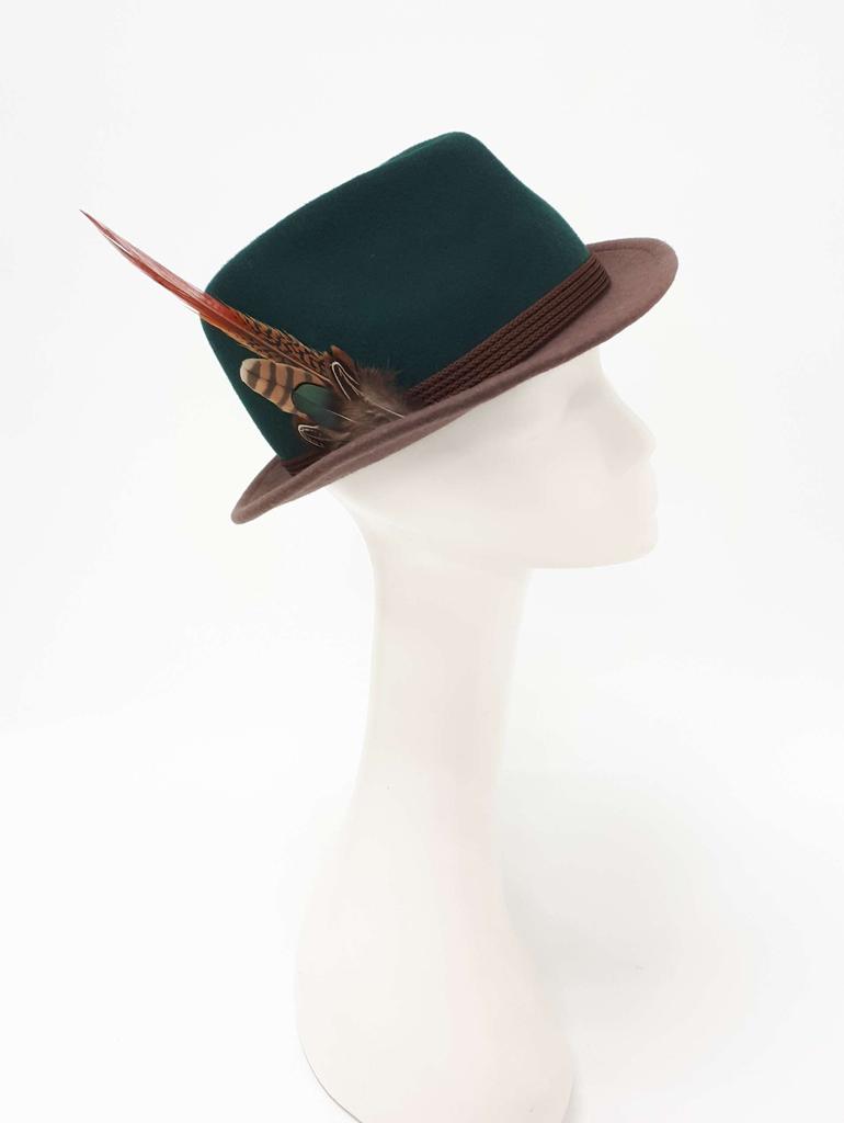 Двухцветная тирольская шляпа с перьями