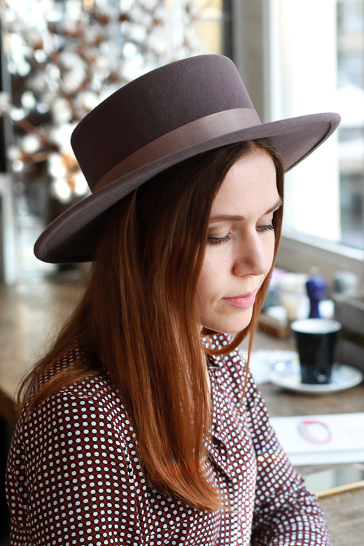 Шляпа канотье. Цвет капучино