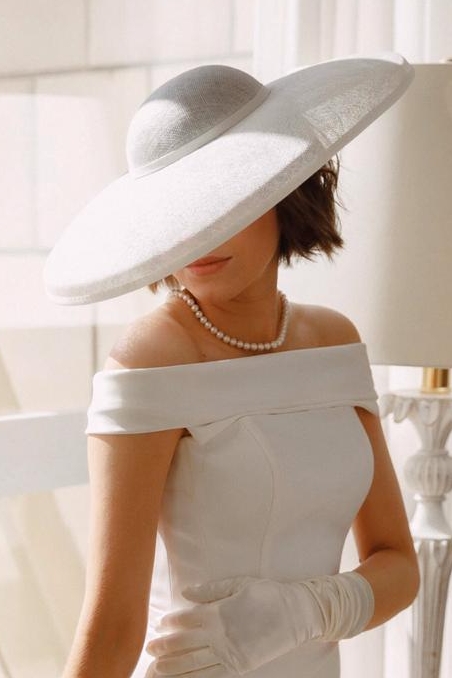 Шляпа из синамей в стиле Dior. Свадебная - белая