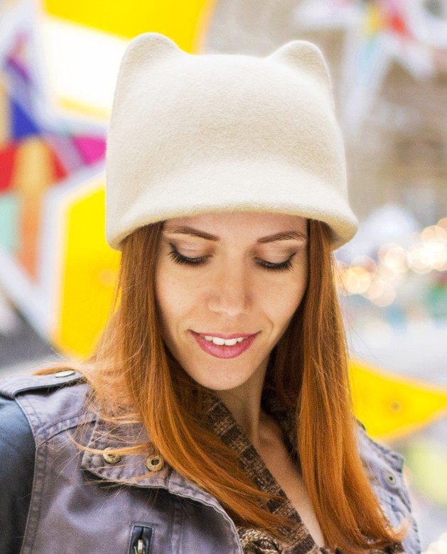 Жокейка с ушками "Kitti". Цвет бежевый