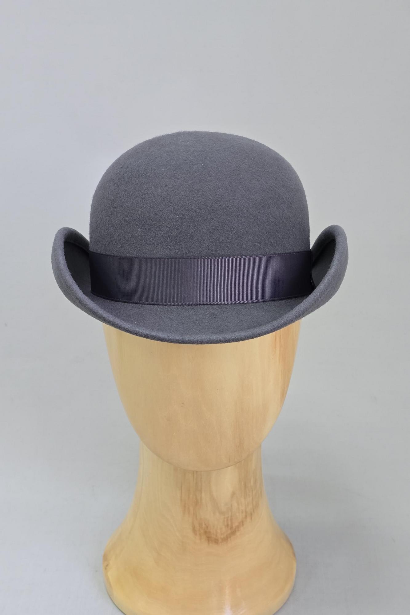 Котелок мужской с английскими полями. Цвет серый.