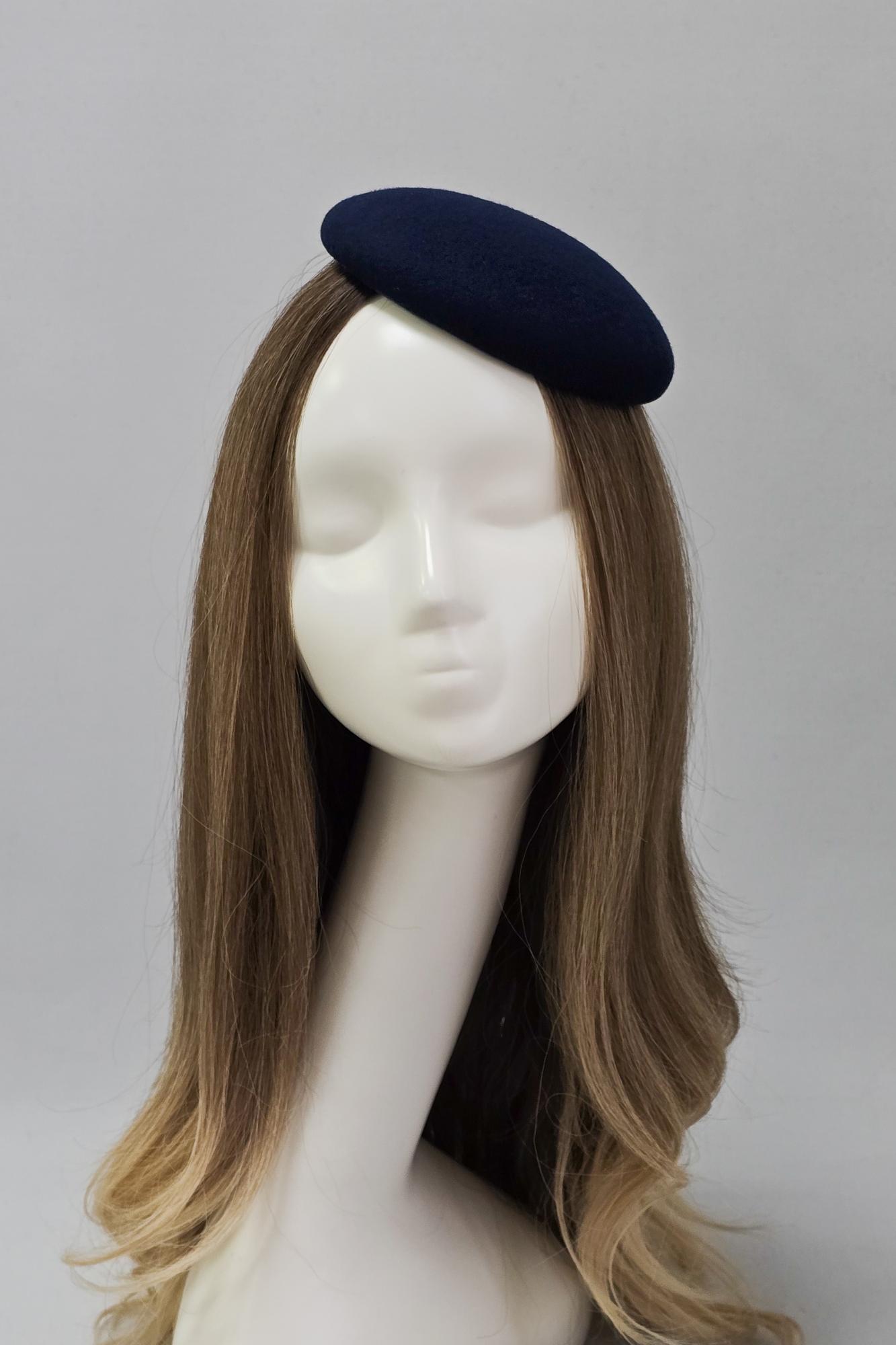 Шляпка-таблетка. Цвет черника