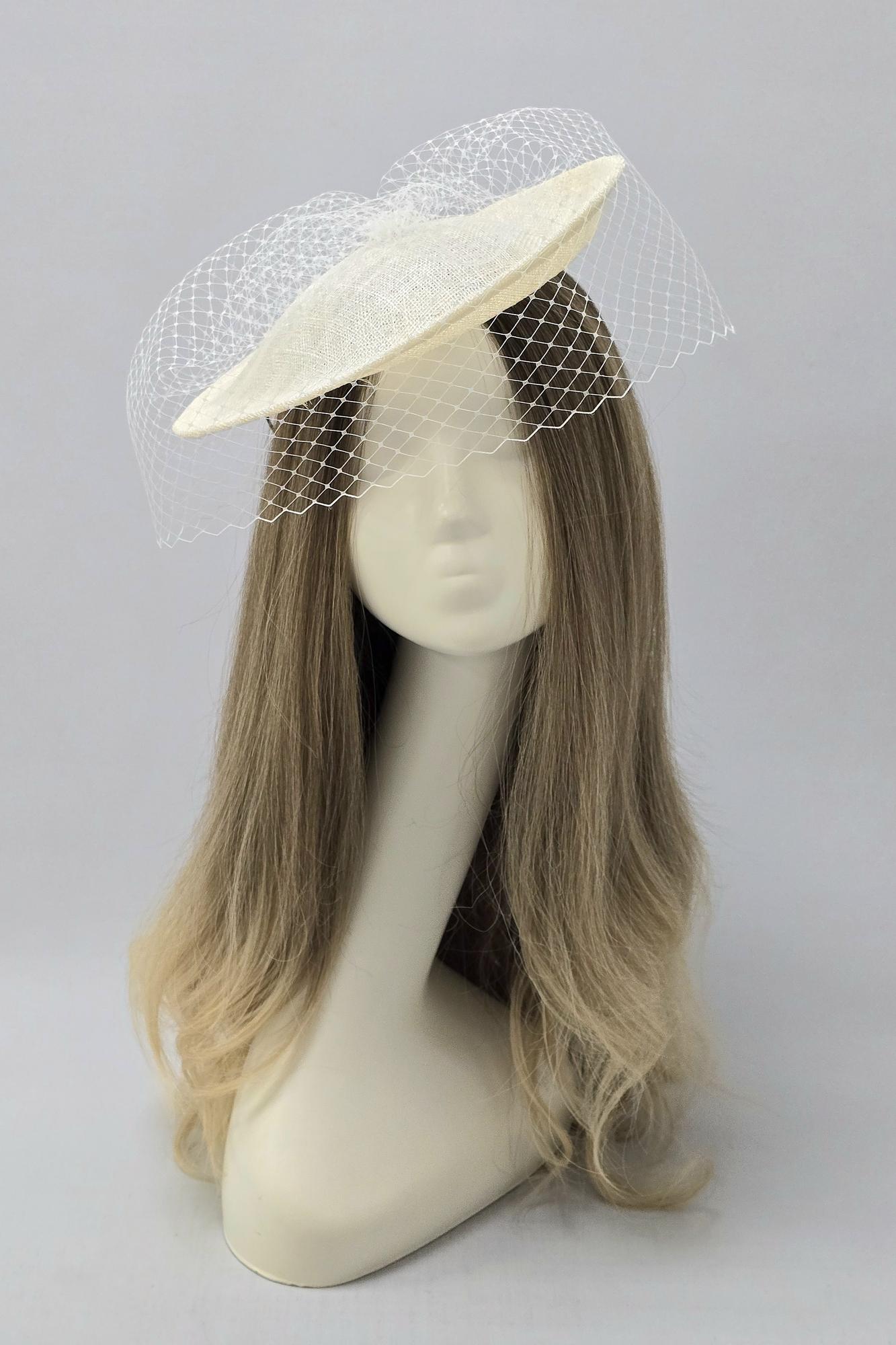 Шляпа Катрин соломенная с вуалью