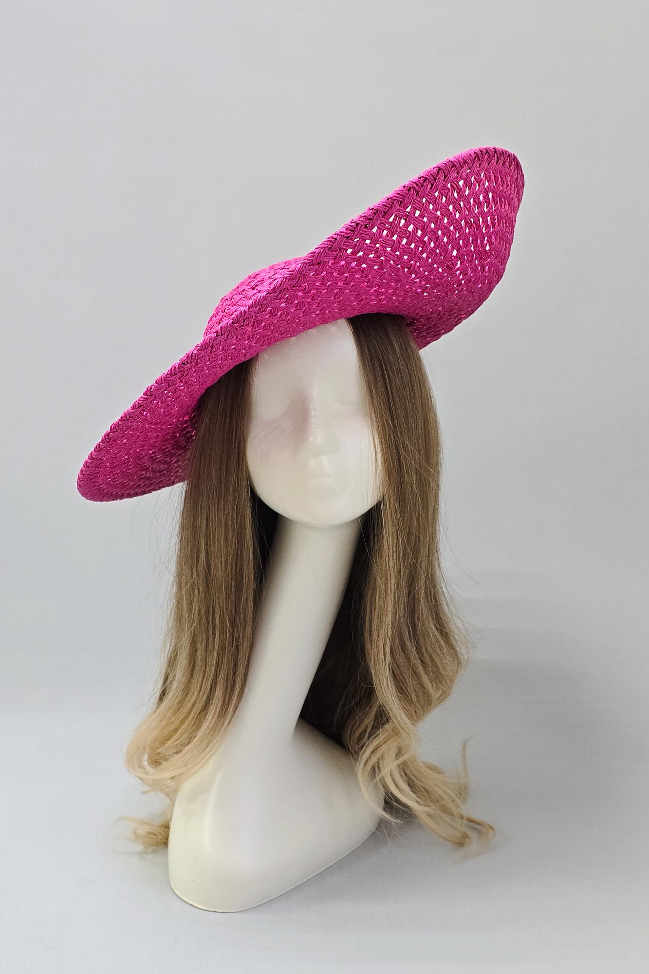 Соломенная шляпа "Ладья". Цвет фуксия