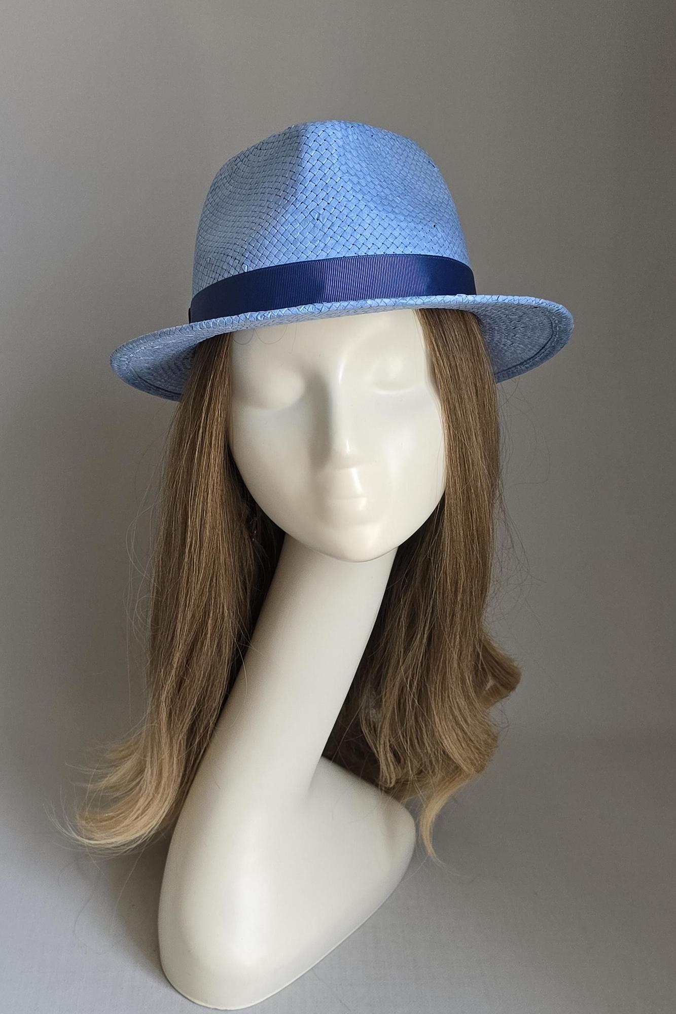 Шляпа федора соломенная. Цвет небесно-голубой