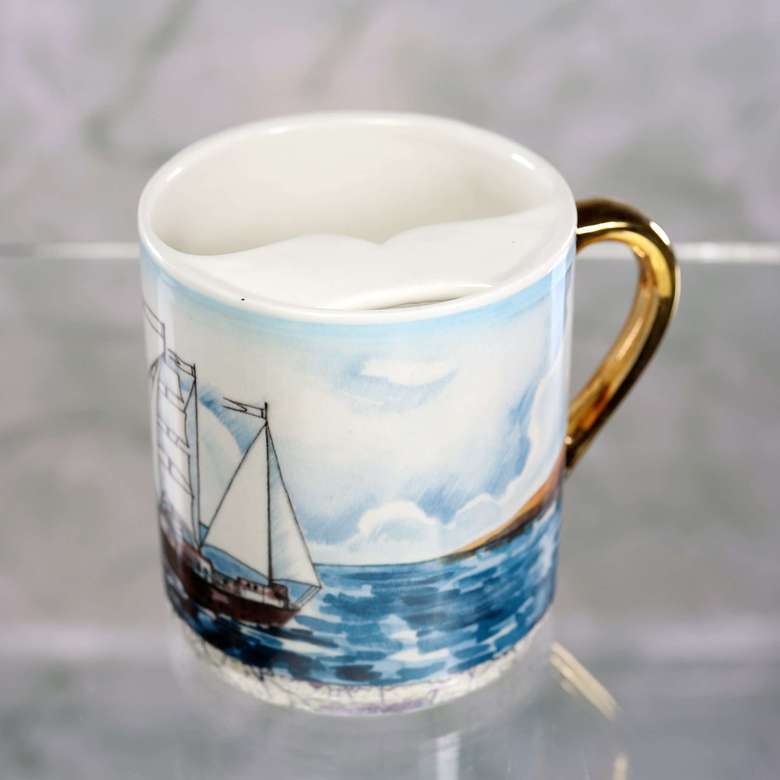 Чашка для усов фарфоровая Корабль