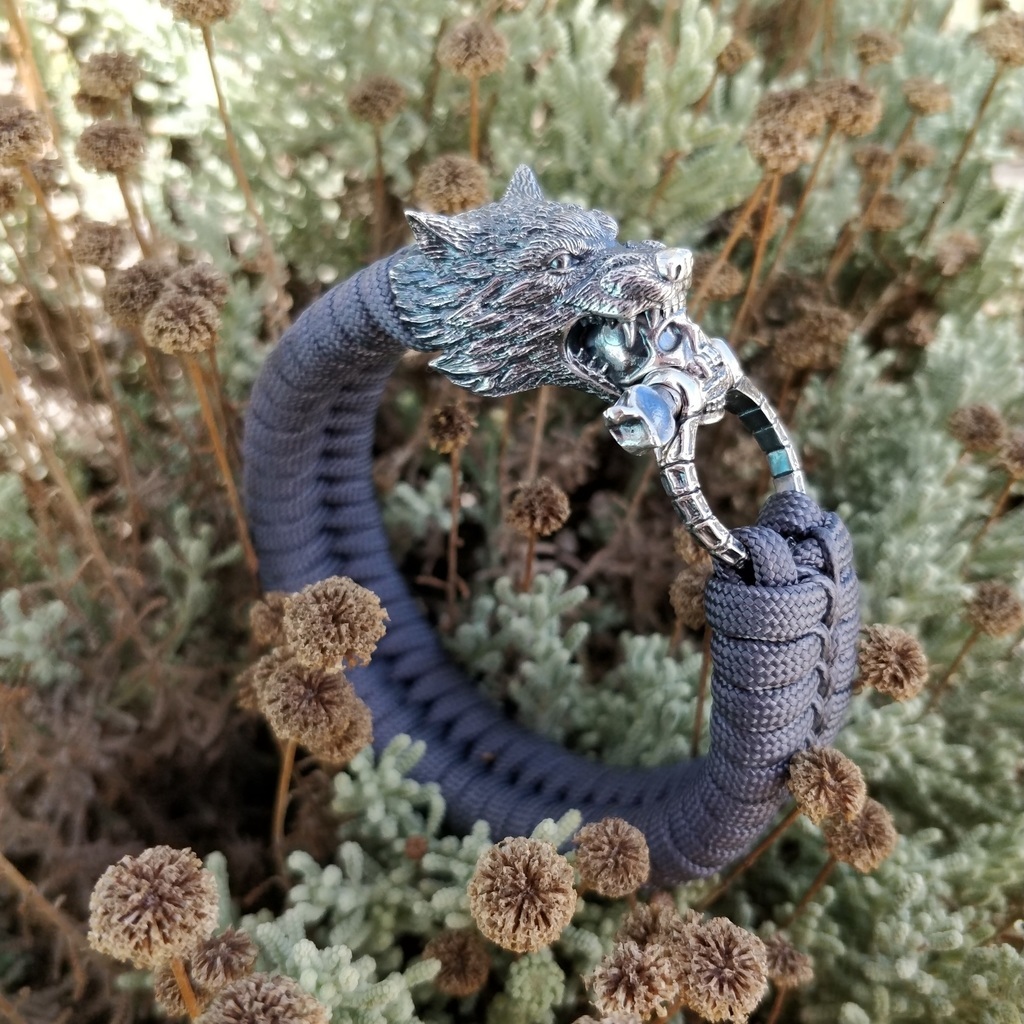 Браслет из паракорда "Ликан", серебро