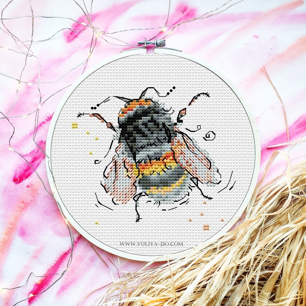 Схема вышивки "Шмель 2" (56*49 крестиков)