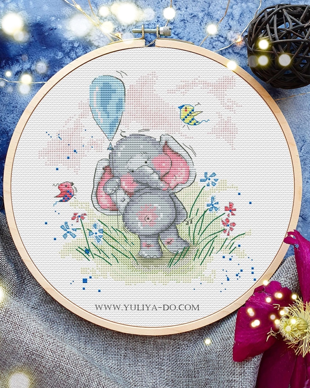 Схема вышивки "Слоник с шариком" (99*98крестиков)